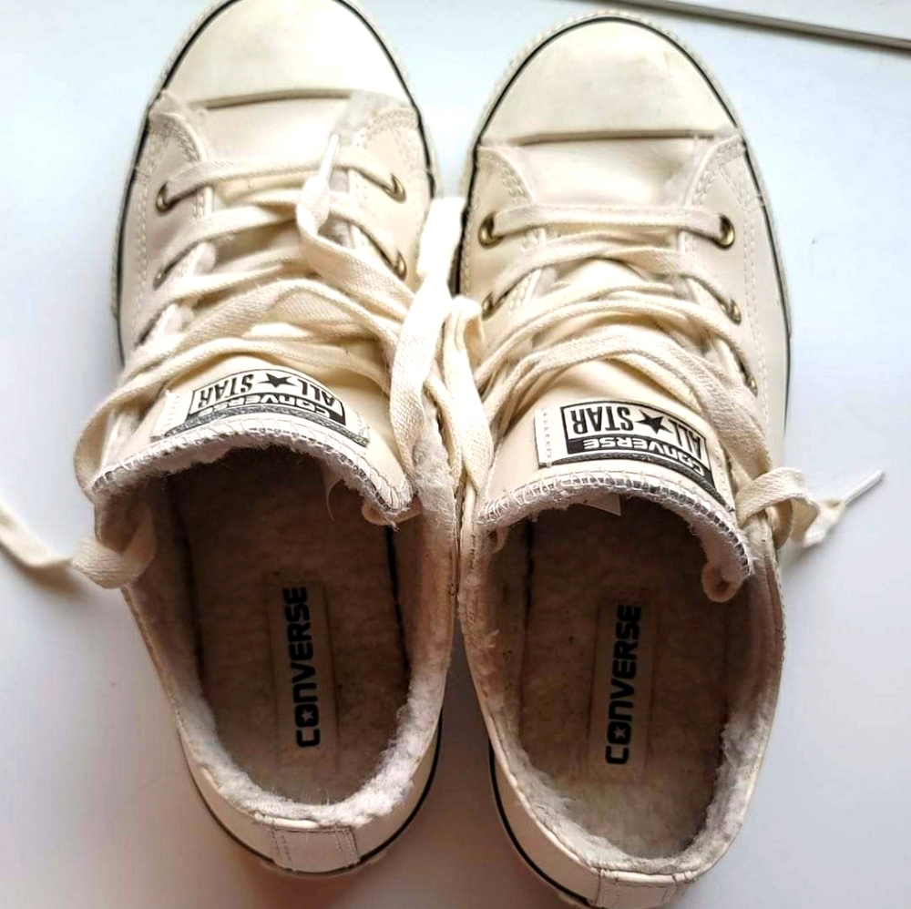 Kids/women's converse